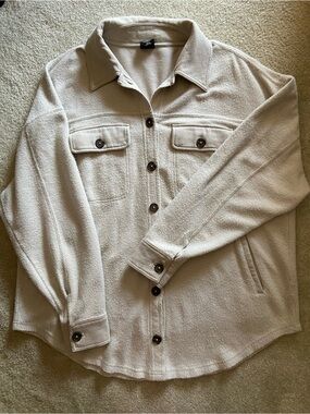 PacSun Button-Front Cream Shirt Jacket Shacket xs/s
